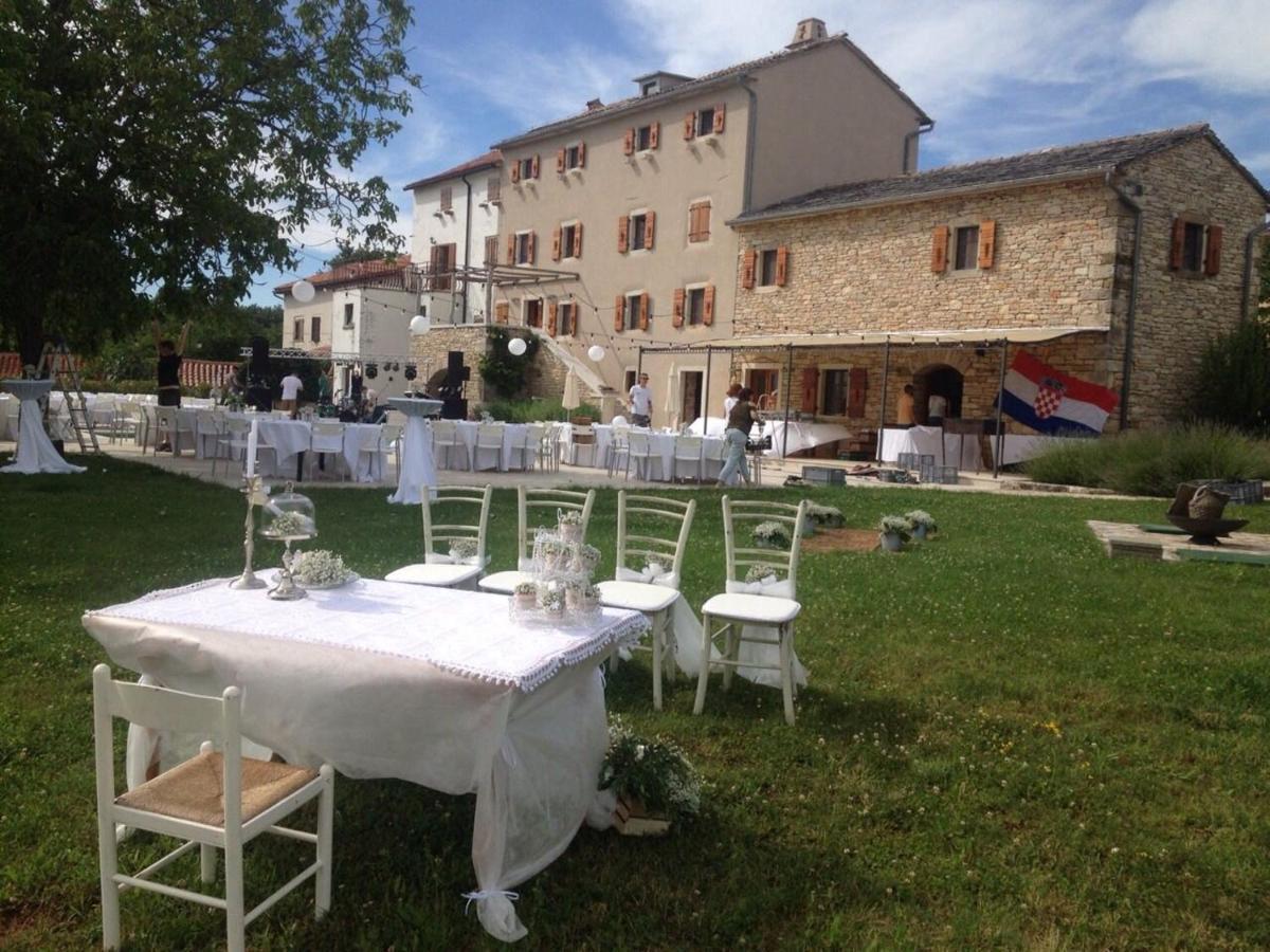 Villa Poropati: Luxury Istrian Estate with Large Pool Groznjan Exterior photo