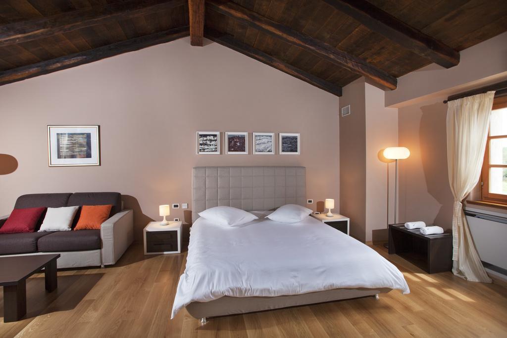 Villa Poropati: Luxury Istrian Estate with Large Pool Groznjan Exterior photo