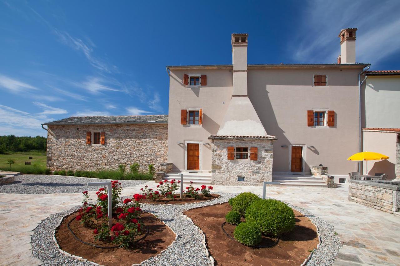 Villa Poropati: Luxury Istrian Estate with Large Pool Groznjan Exterior photo